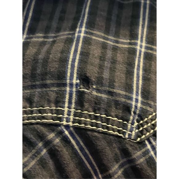 Red Snap Blue and White Plaid Distressed Long Sleeve Snap button Shirt. Size Med - Picture 8 of 9